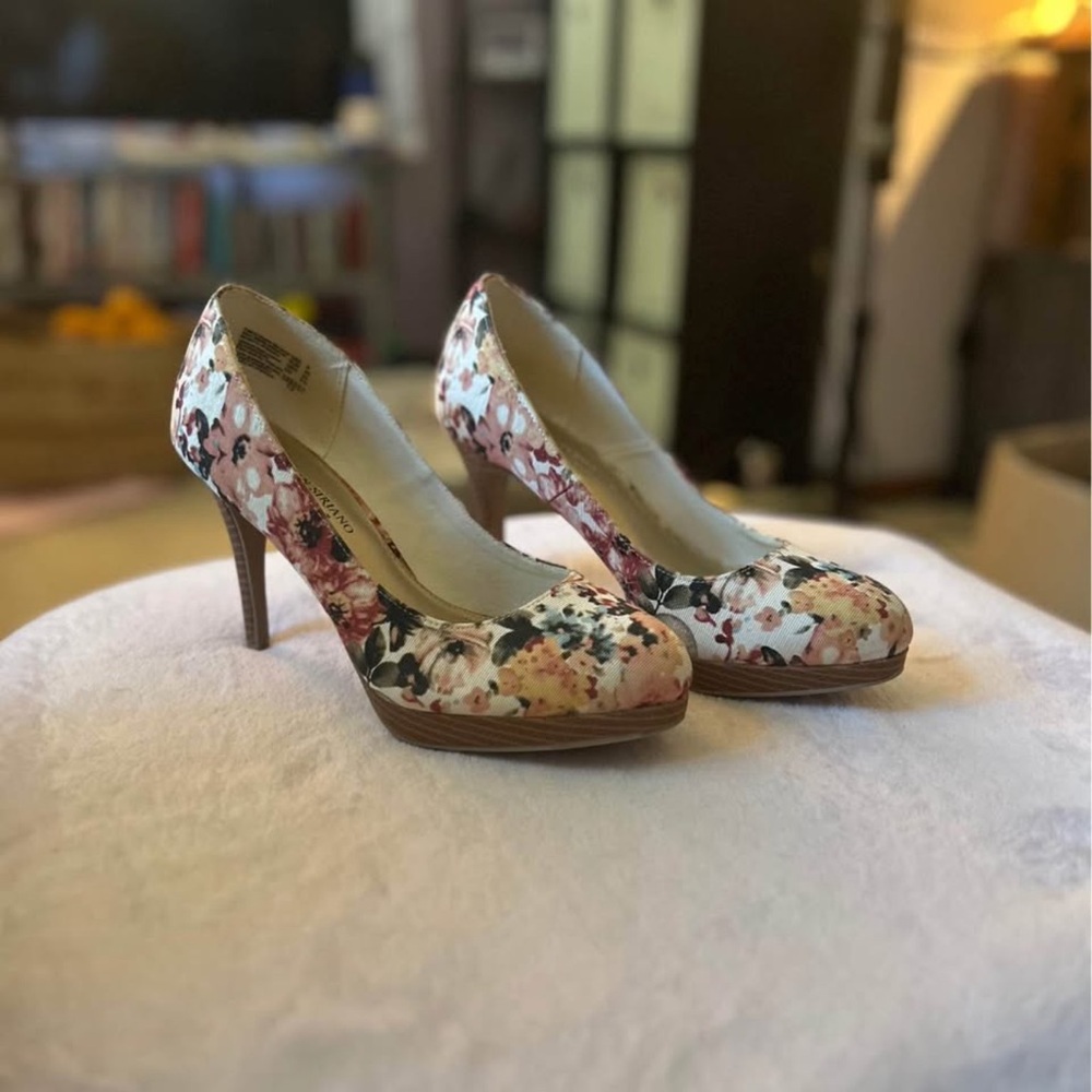 Christian Siriano Multicolor Floral Heels